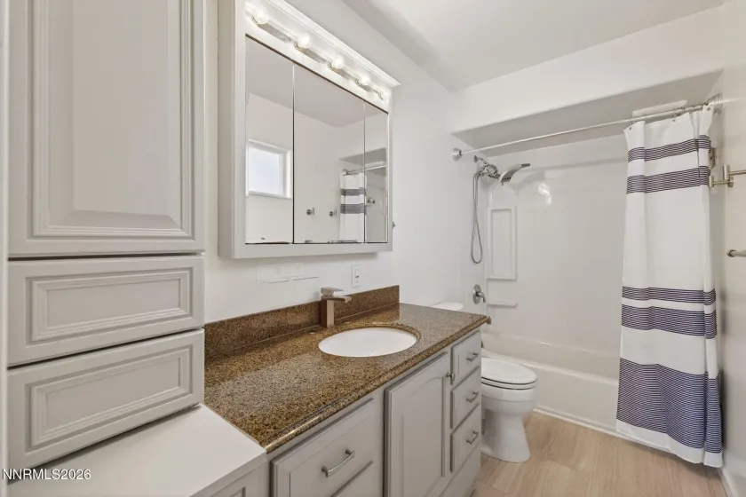 908 Pinewood, Sparks, Nevada 89434, 4 Bedrooms Bedrooms, ,2 BathroomsBathrooms,Residential,Residential,Pinewood,260000529