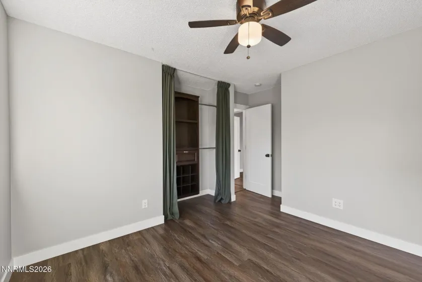 908 Pinewood, Sparks, Nevada 89434, 4 Bedrooms Bedrooms, ,2 BathroomsBathrooms,Residential,Residential,Pinewood,260000529