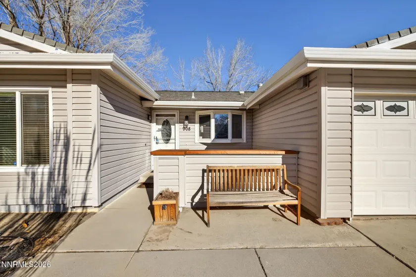 908 Pinewood, Sparks, Nevada 89434, 4 Bedrooms Bedrooms, ,2 BathroomsBathrooms,Residential,Residential,Pinewood,260000529