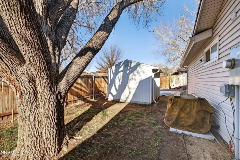 908 Pinewood, Sparks, Nevada 89434, 4 Bedrooms Bedrooms, ,2 BathroomsBathrooms,Residential,Residential,Pinewood,260000529