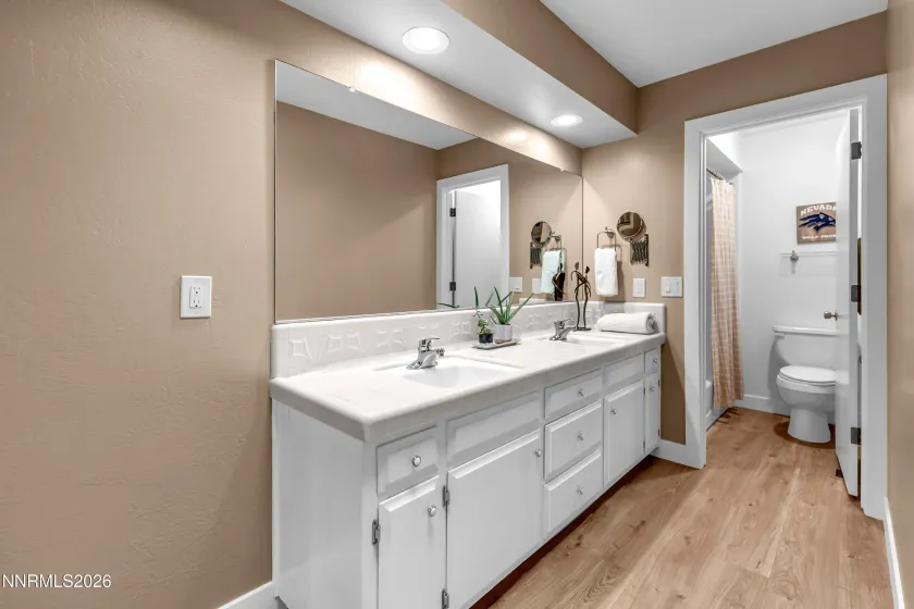 4915 Lakeridge Terrace W, Reno, Nevada 89509, 2 Bedrooms Bedrooms, ,2 BathroomsBathrooms,Residential,Residential,Lakeridge Terrace W,260000532