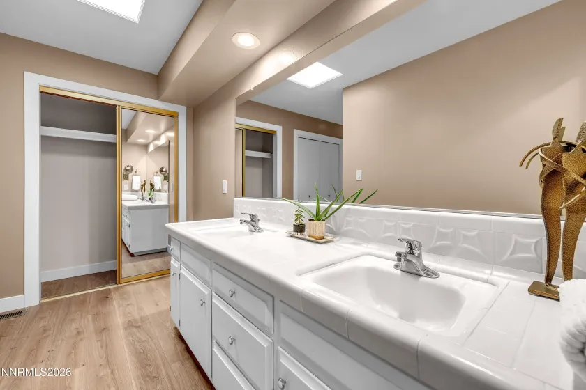 4915 Lakeridge Terrace W, Reno, Nevada 89509, 2 Bedrooms Bedrooms, ,2 BathroomsBathrooms,Residential,Residential,Lakeridge Terrace W,260000532