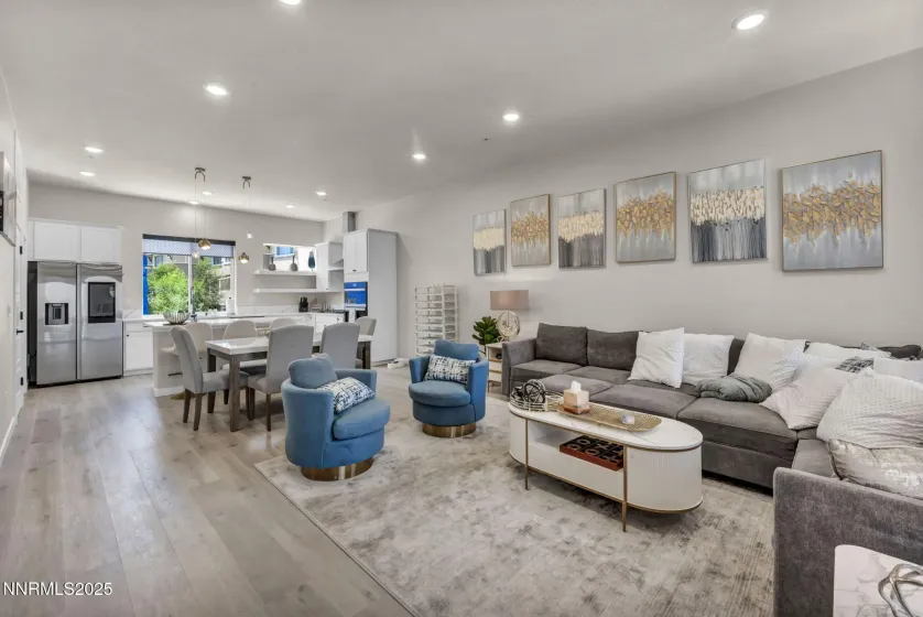 150 Rissone, Reno, Nevada 89503, 3 Bedrooms Bedrooms, ,3 BathroomsBathrooms,Residential Lease,Manufactured,Rissone,260000538