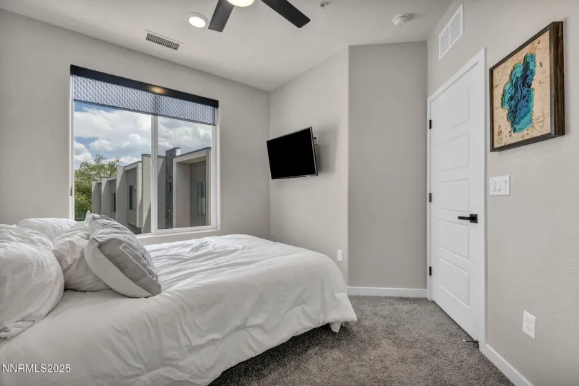 150 Rissone, Reno, Nevada 89503, 3 Bedrooms Bedrooms, ,3 BathroomsBathrooms,Residential Lease,Manufactured,Rissone,260000538