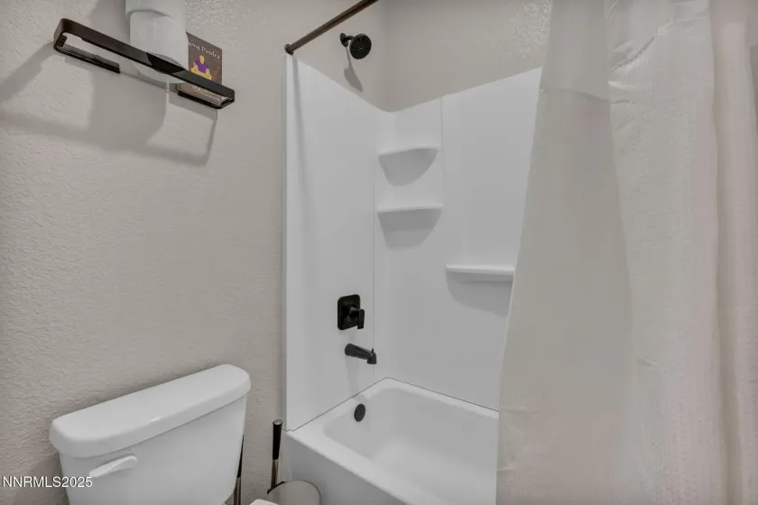 150 Rissone, Reno, Nevada 89503, 3 Bedrooms Bedrooms, ,3 BathroomsBathrooms,Residential Lease,Manufactured,Rissone,260000538