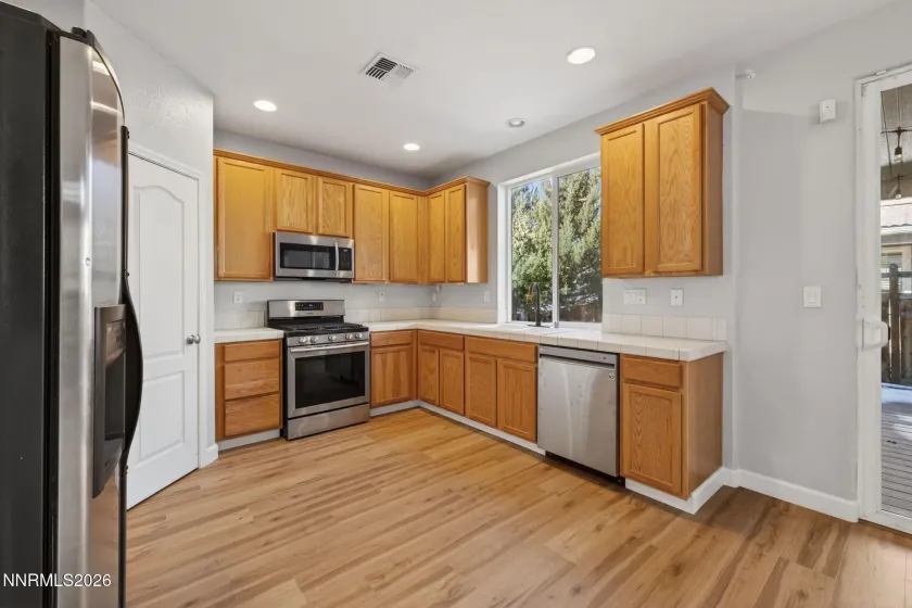 7422 Windswept, Sparks, Nevada 89436, 4 Bedrooms Bedrooms, ,3 BathroomsBathrooms,Residential,Residential,Windswept,250005921