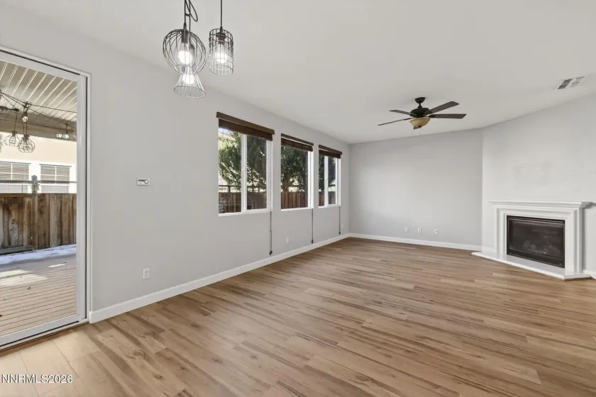 7422 Windswept, Sparks, Nevada 89436, 4 Bedrooms Bedrooms, ,3 BathroomsBathrooms,Residential,Residential,Windswept,250005921
