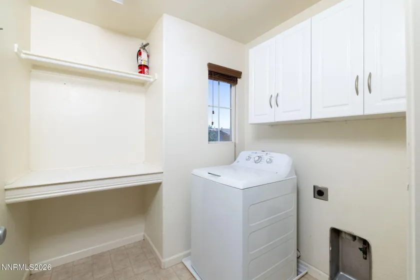 7422 Windswept, Sparks, Nevada 89436, 4 Bedrooms Bedrooms, ,3 BathroomsBathrooms,Residential,Residential,Windswept,250005921