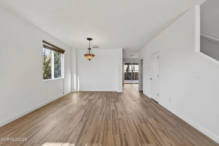 7422 Windswept, Sparks, Nevada 89436, 4 Bedrooms Bedrooms, ,3 BathroomsBathrooms,Residential,Residential,Windswept,250005921