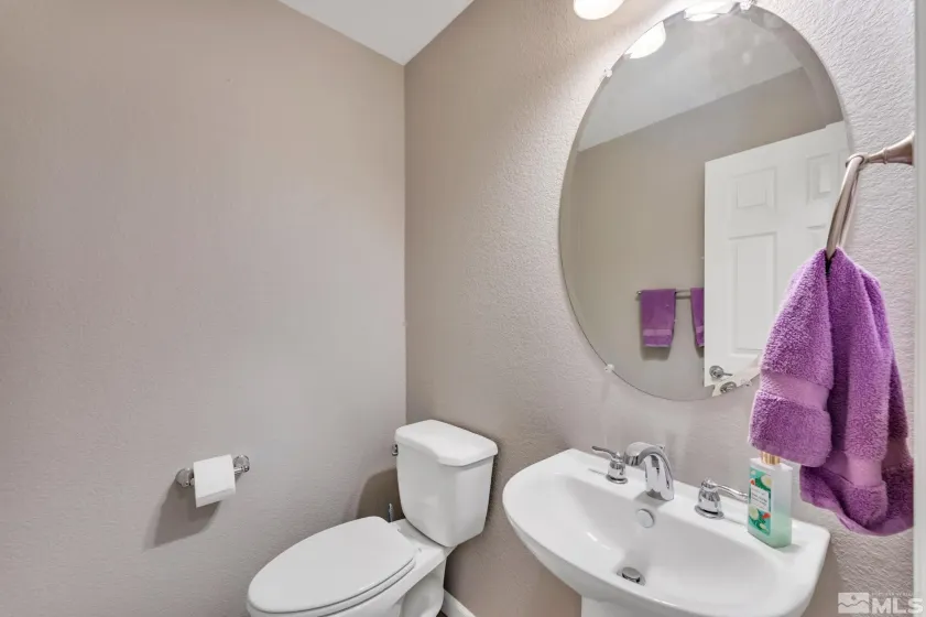 2725 Peavine Creek, Reno, Nevada 89523, 3 Bedrooms Bedrooms, ,3 BathroomsBathrooms,Residential Lease,Manufactured,Peavine Creek,260000537