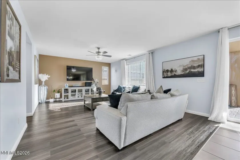 2139 Roaring Fork, Sparks, Nevada 89436, 4 Bedrooms Bedrooms, ,3 BathroomsBathrooms,Residential,Residential,Roaring Fork,260000539