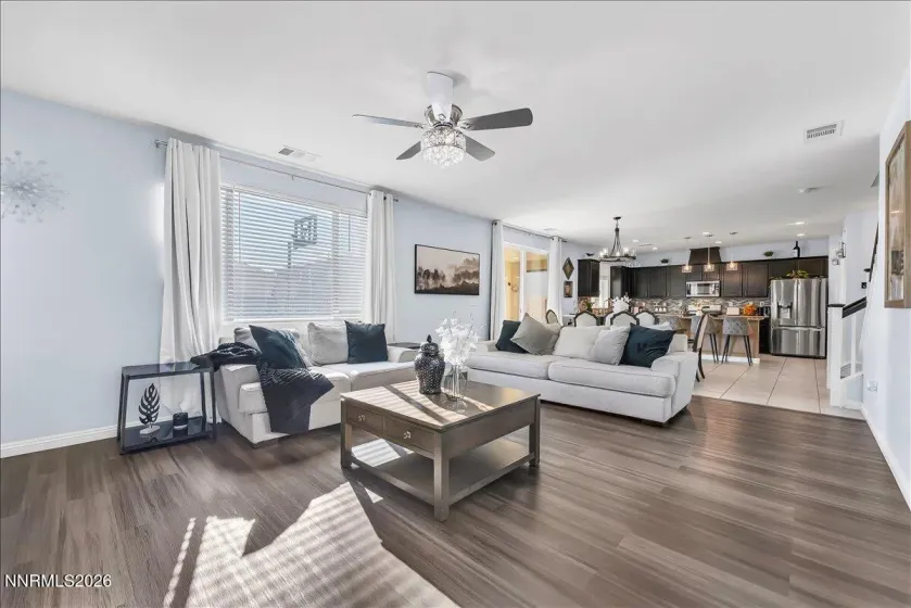 2139 Roaring Fork, Sparks, Nevada 89436, 4 Bedrooms Bedrooms, ,3 BathroomsBathrooms,Residential,Residential,Roaring Fork,260000539