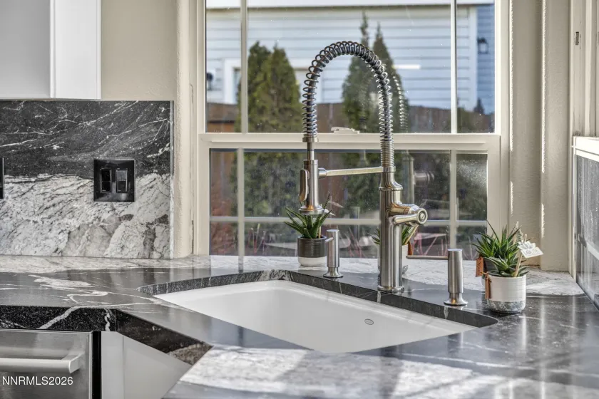 2296 Oak Ridge, Carson City, Nevada 89703, 4 Bedrooms Bedrooms, ,3 BathroomsBathrooms,Residential,Residential,Oak Ridge,260000542