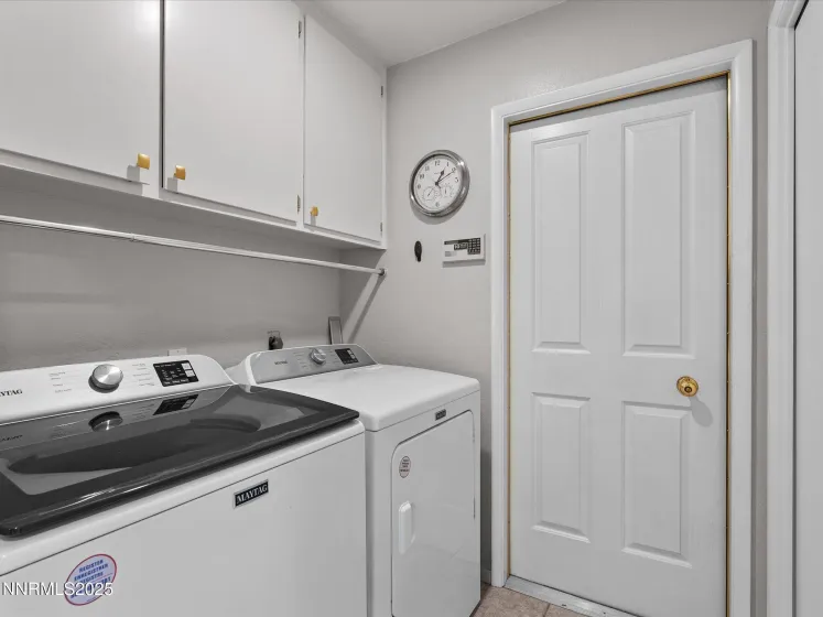 4833 Lakeridge, Reno, Nevada 89509, 2 Bedrooms Bedrooms, ,3 BathroomsBathrooms,Residential,Residential,Lakeridge,250055036