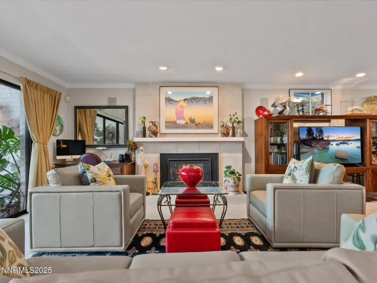 4833 Lakeridge, Reno, Nevada 89509, 2 Bedrooms Bedrooms, ,3 BathroomsBathrooms,Residential,Residential,Lakeridge,250055036