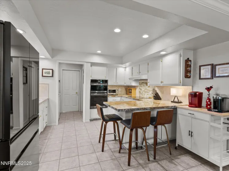 4833 Lakeridge, Reno, Nevada 89509, 2 Bedrooms Bedrooms, ,3 BathroomsBathrooms,Residential,Residential,Lakeridge,250055036