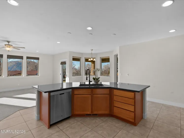 5585 Hidden Valley, Reno, Nevada 89502, 4 Bedrooms Bedrooms, ,3 BathroomsBathrooms,Residential,Residential,Hidden Valley,260000546