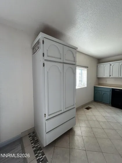 2 Pinehurst, Yerington, Nevada 89447, 3 Bedrooms Bedrooms, ,2 BathroomsBathrooms,Residential,Residential,Pinehurst,260000550