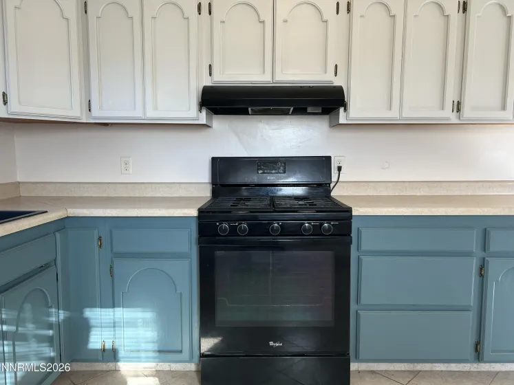 2 Pinehurst, Yerington, Nevada 89447, 3 Bedrooms Bedrooms, ,2 BathroomsBathrooms,Residential,Residential,Pinehurst,260000550