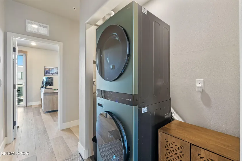 2598 Owl Rock, Reno, Nevada 89503, 4 Bedrooms Bedrooms, ,4 BathroomsBathrooms,Residential,Residential,Owl Rock,260000561