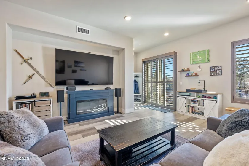 2598 Owl Rock, Reno, Nevada 89503, 4 Bedrooms Bedrooms, ,4 BathroomsBathrooms,Residential,Residential,Owl Rock,260000561