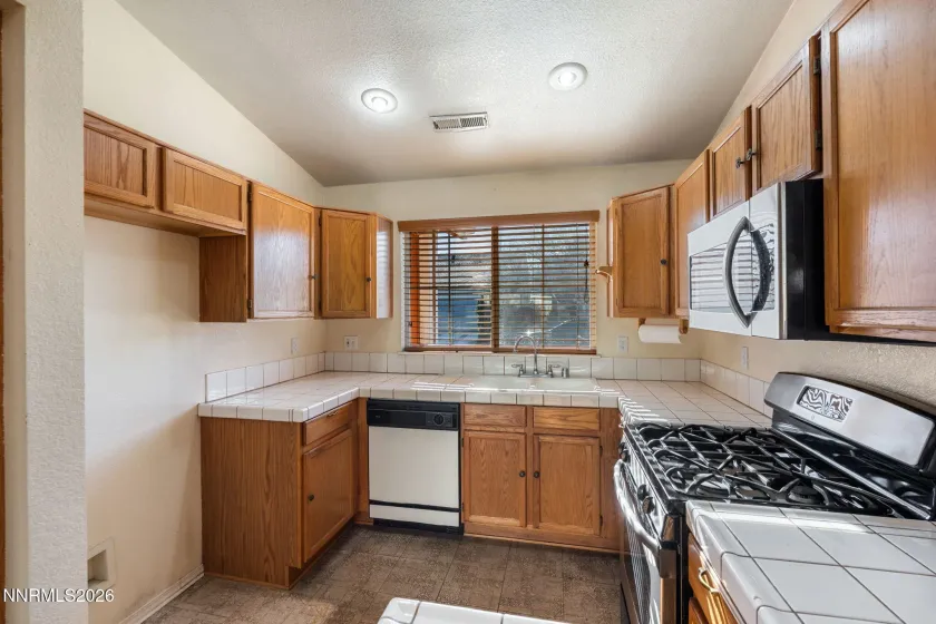 4531 China Rose, Reno, Nevada 89502, 3 Bedrooms Bedrooms, ,2 BathroomsBathrooms,Residential,Residential,China Rose,260000563