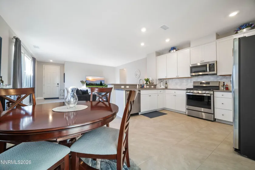 7124 Lemur Landing, Sparks, Nevada 89436, 3 Bedrooms Bedrooms, ,2 BathroomsBathrooms,Residential,Residential,Lemur Landing,260000571