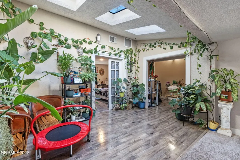 317 M, Sparks, Nevada 89431, 6 Bedrooms Bedrooms, ,2 BathroomsBathrooms,Residential,Residential,M,260000577