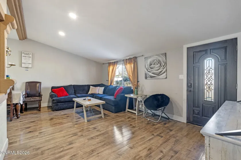 317 M, Sparks, Nevada 89431, 6 Bedrooms Bedrooms, ,2 BathroomsBathrooms,Residential,Residential,M,260000577