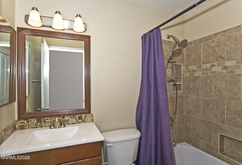 5690 Vista Hacienda, Sparks, Nevada 89436, 3 Bedrooms Bedrooms, ,3 BathroomsBathrooms,Residential,Residential,Vista Hacienda,260000578