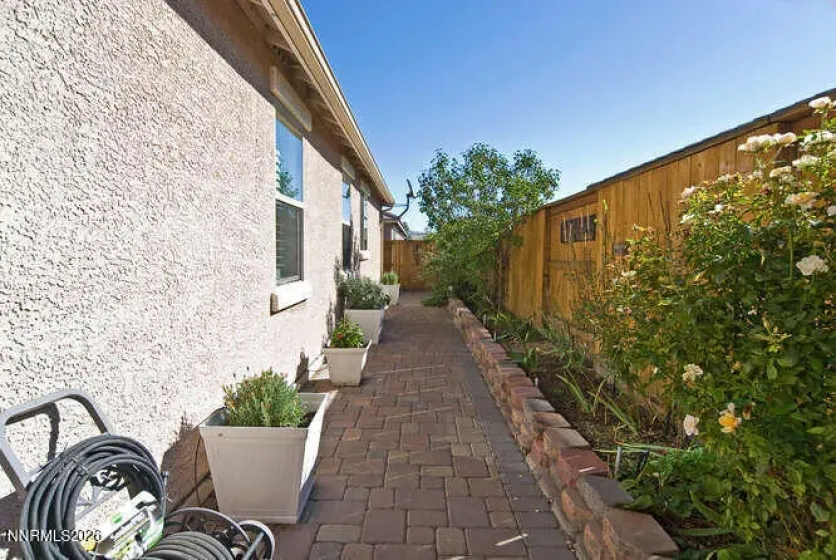 4823 Tree Swallow, Sparks, Nevada 89436, 3 Bedrooms Bedrooms, ,2 BathroomsBathrooms,Residential,Residential,Tree Swallow,260000581