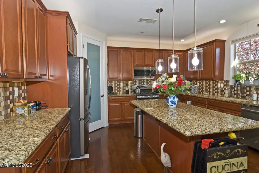 4823 Tree Swallow, Sparks, Nevada 89436, 3 Bedrooms Bedrooms, ,2 BathroomsBathrooms,Residential,Residential,Tree Swallow,260000581