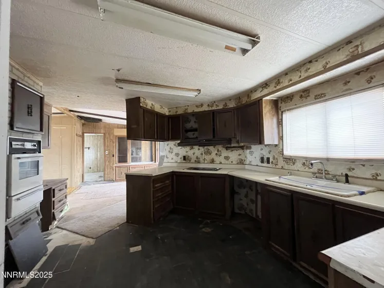 4235 Airview, Winnemucca, Nevada 89445, 4 Bedrooms Bedrooms, ,2 BathroomsBathrooms,Residential,Residential,Airview,250056327