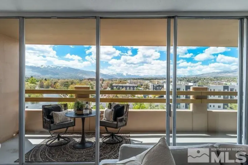 100 Arlington, Reno, Nevada 89501, 1 Bedroom Bedrooms, ,2 BathroomsBathrooms,Residential,Residential,Arlington,250005522