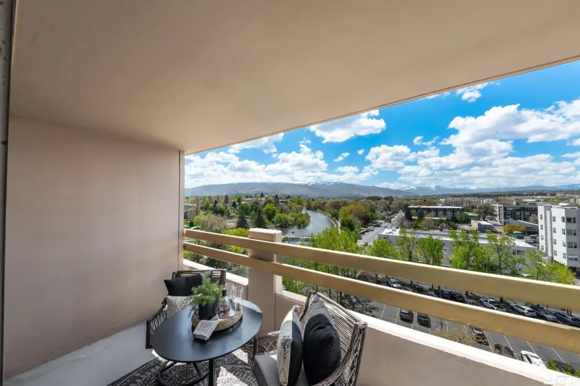 100 Arlington, Reno, Nevada 89501, 1 Bedroom Bedrooms, ,2 BathroomsBathrooms,Residential,Residential,Arlington,250005522