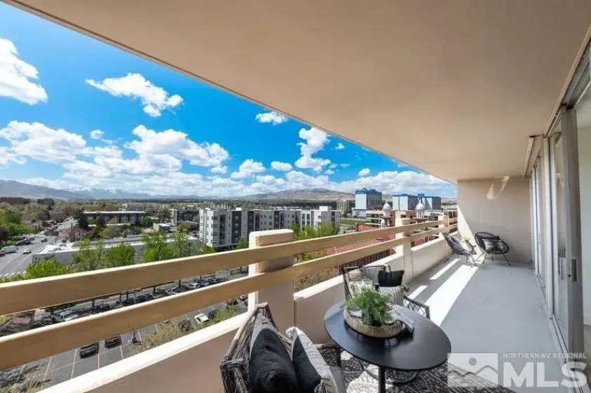 100 Arlington, Reno, Nevada 89501, 1 Bedroom Bedrooms, ,2 BathroomsBathrooms,Residential,Residential,Arlington,250005522