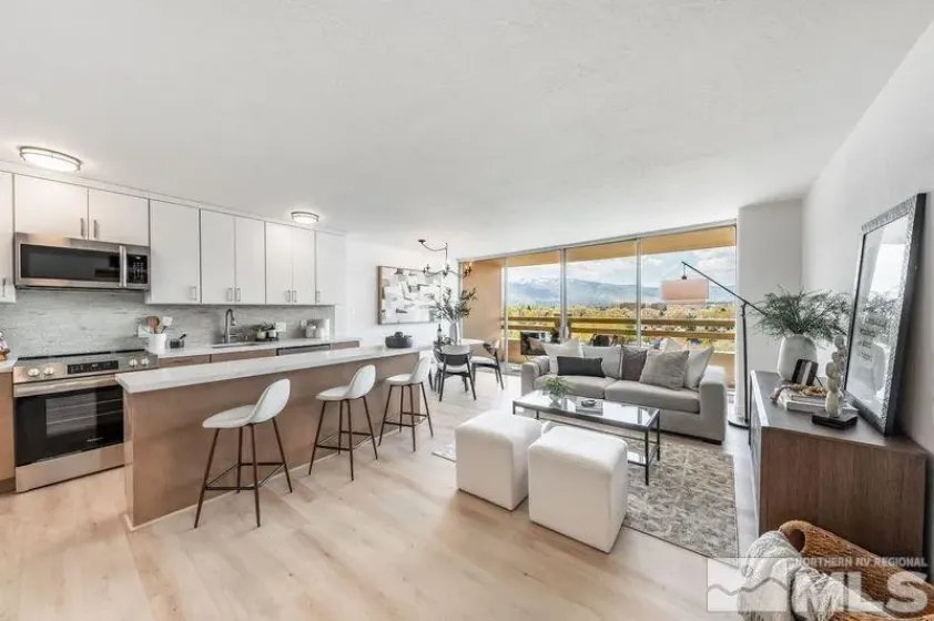 100 Arlington, Reno, Nevada 89501, 1 Bedroom Bedrooms, ,2 BathroomsBathrooms,Residential,Residential,Arlington,250005522