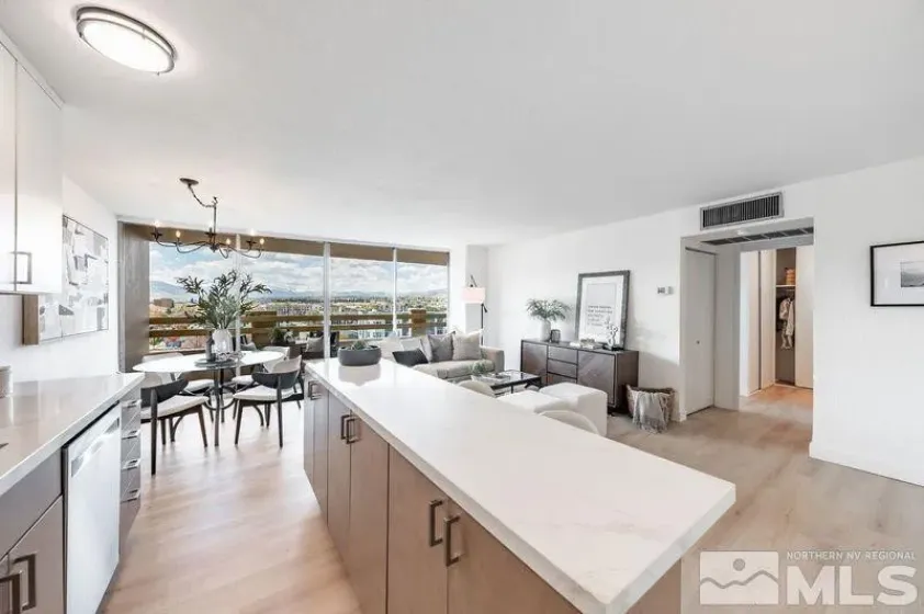 100 Arlington, Reno, Nevada 89501, 1 Bedroom Bedrooms, ,2 BathroomsBathrooms,Residential,Residential,Arlington,250005522