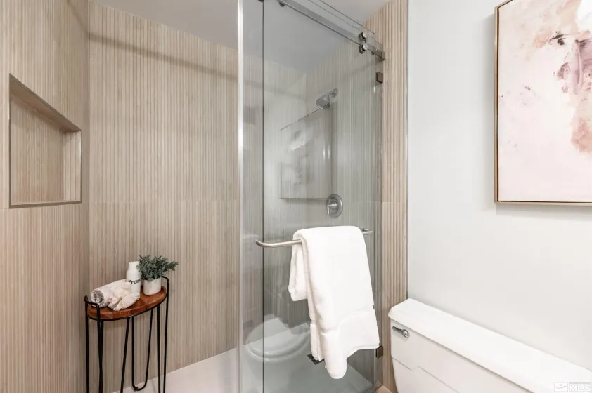 100 Arlington, Reno, Nevada 89501, 1 Bedroom Bedrooms, ,2 BathroomsBathrooms,Residential,Residential,Arlington,250005522