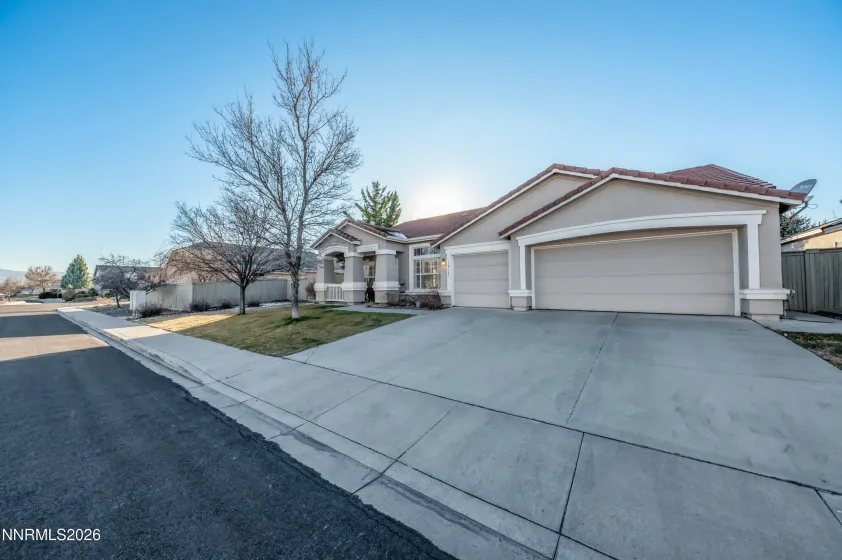 10145 Lucente, Reno, Nevada 89521, 4 Bedrooms Bedrooms, ,2 BathroomsBathrooms,Residential,Residential,Lucente,260000601