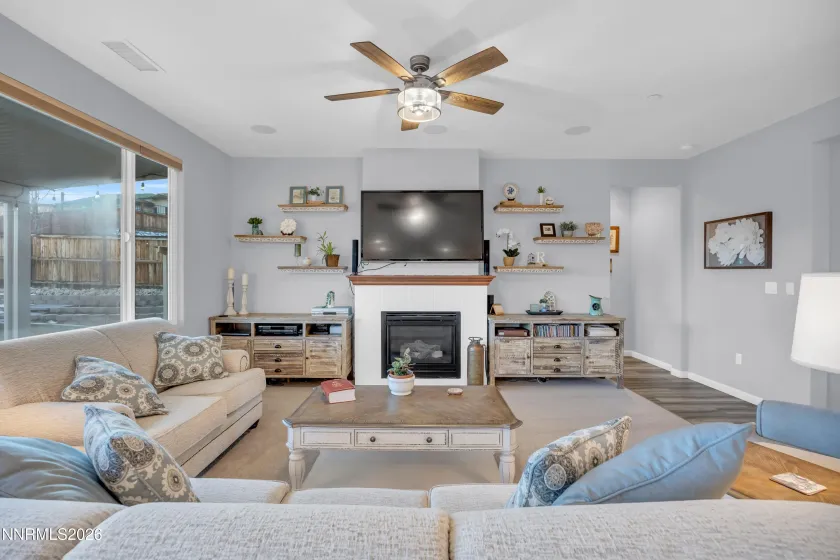 2823 Kimberlite, Sparks, Nevada 89436, 4 Bedrooms Bedrooms, ,3 BathroomsBathrooms,Residential,Residential,Kimberlite,260000608