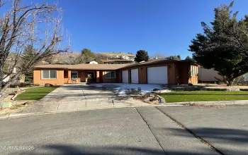 3455 Thornhill, Reno, Nevada 89509, 2 Bedrooms Bedrooms, ,2 BathroomsBathrooms,Residential,Residential,Thornhill,260000609