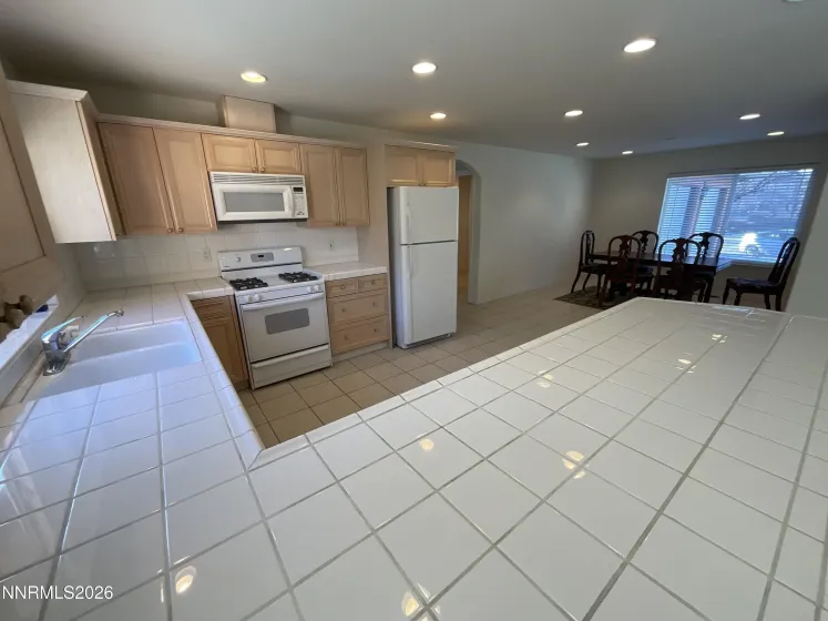 3455 Thornhill, Reno, Nevada 89509, 2 Bedrooms Bedrooms, ,2 BathroomsBathrooms,Residential,Residential,Thornhill,260000609