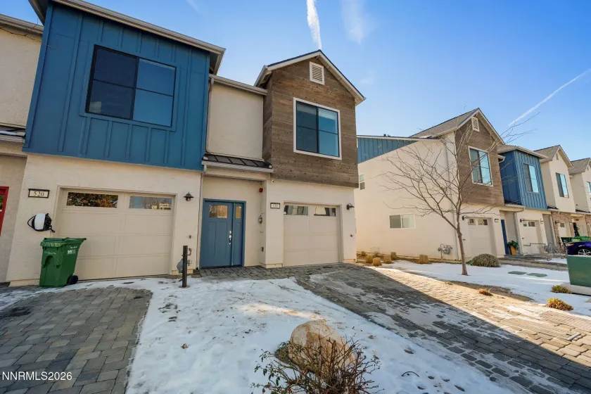 530 Gloria May, Reno, Nevada 89503, 2 Bedrooms Bedrooms, ,3 BathroomsBathrooms,Residential,Residential,Gloria May,260000611