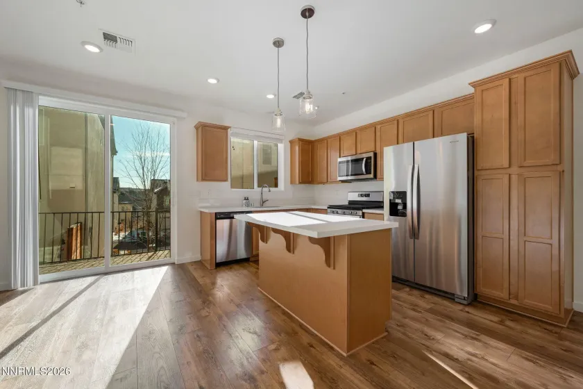 530 Gloria May, Reno, Nevada 89503, 2 Bedrooms Bedrooms, ,3 BathroomsBathrooms,Residential,Residential,Gloria May,260000611