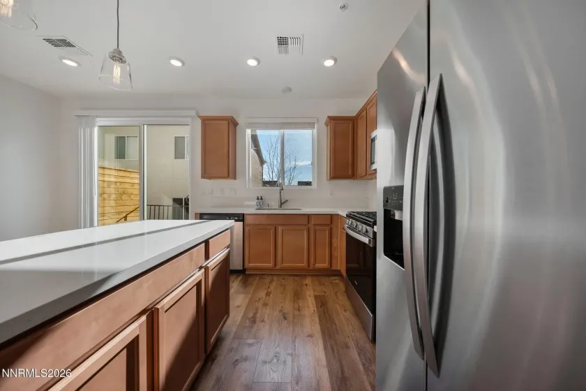 530 Gloria May, Reno, Nevada 89503, 2 Bedrooms Bedrooms, ,3 BathroomsBathrooms,Residential,Residential,Gloria May,260000611