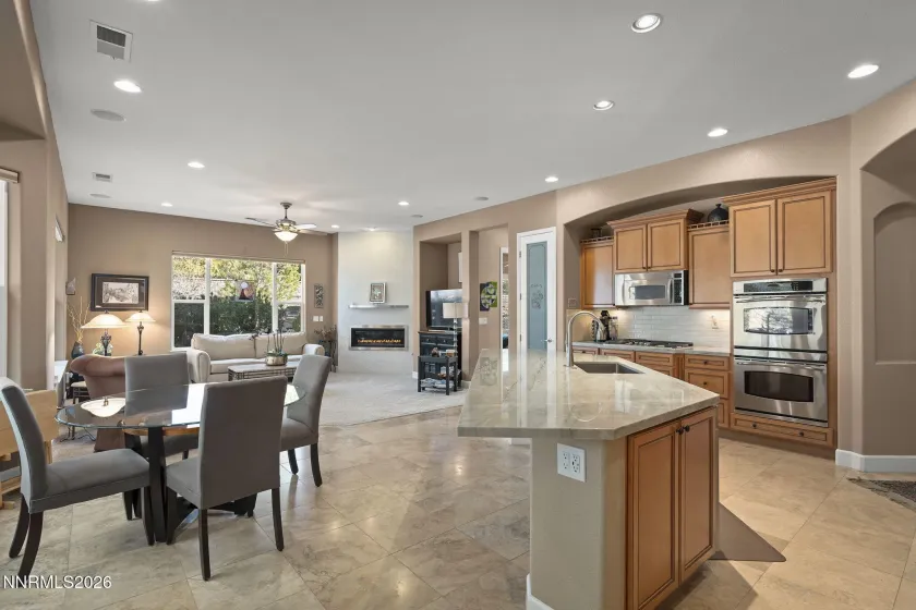 4390 Diamondback, Sparks, Nevada 89436, 3 Bedrooms Bedrooms, ,3 BathroomsBathrooms,Residential,Residential,Diamondback,260000620