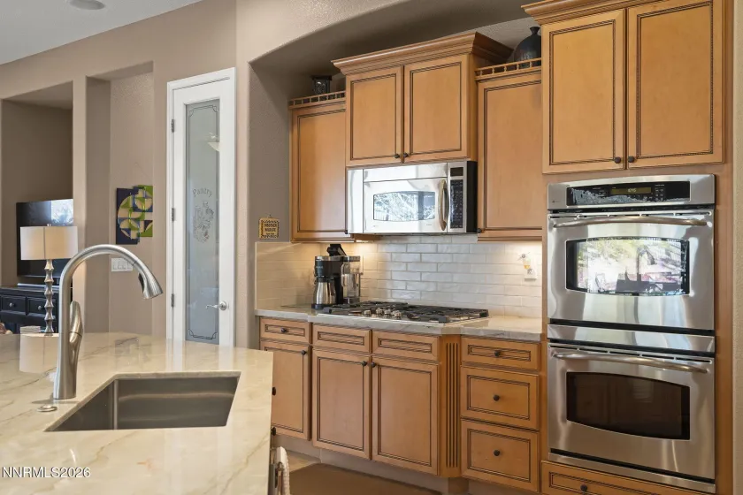 4390 Diamondback, Sparks, Nevada 89436, 3 Bedrooms Bedrooms, ,3 BathroomsBathrooms,Residential,Residential,Diamondback,260000620