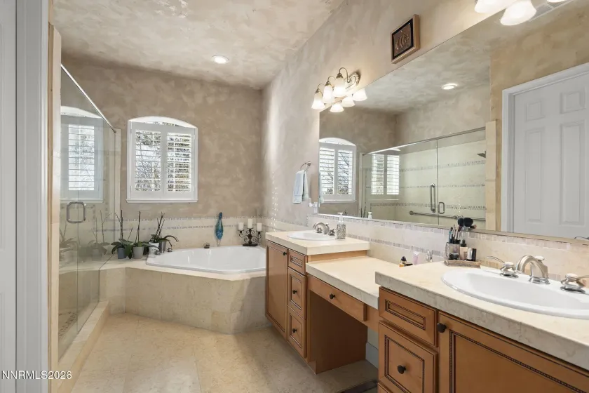 4390 Diamondback, Sparks, Nevada 89436, 3 Bedrooms Bedrooms, ,3 BathroomsBathrooms,Residential,Residential,Diamondback,260000620