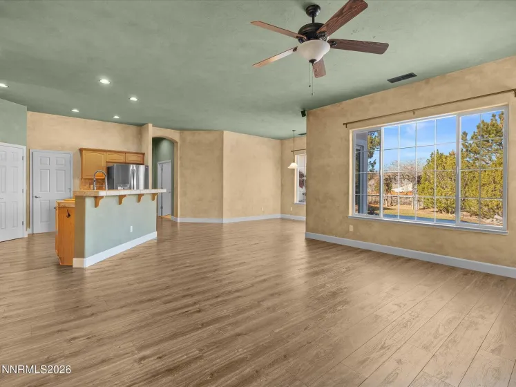 7483 Europa, Sparks, Nevada 89436, 4 Bedrooms Bedrooms, ,2 BathroomsBathrooms,Residential,Residential,Europa,260000621